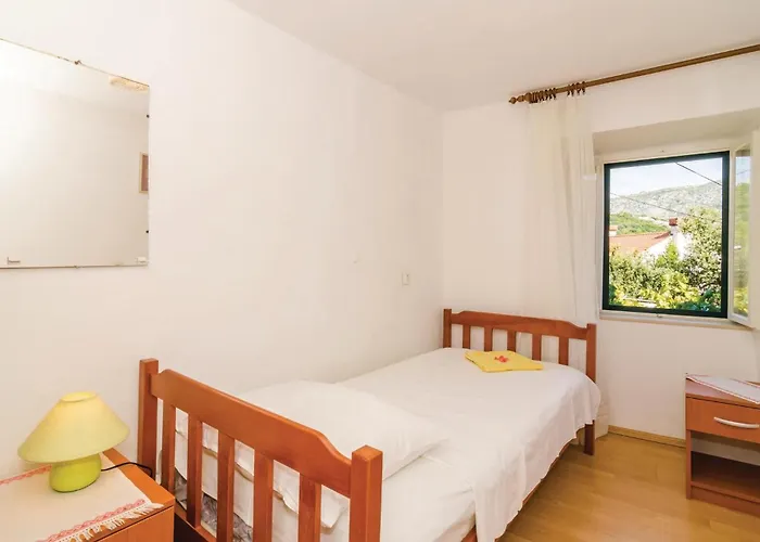 Appartement Three-bedroom In Veliki