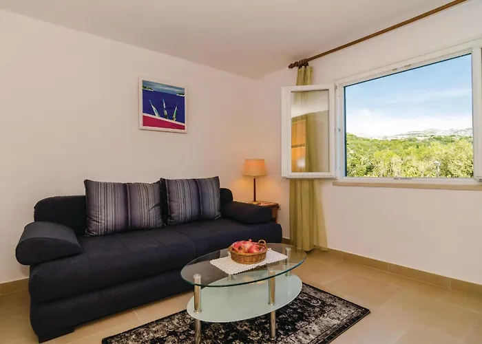 Appartement Three-bedroom In Veliki *
