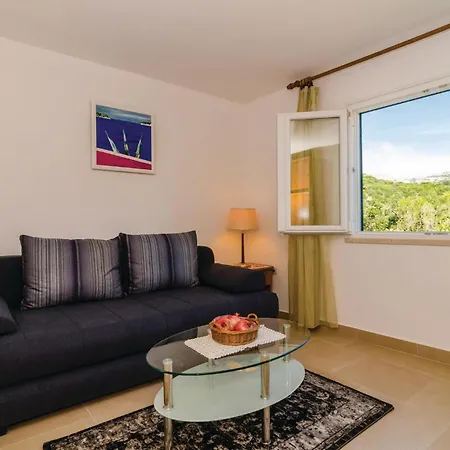 Apartman Three-Bedroom Apartment In Zaton Veliki *